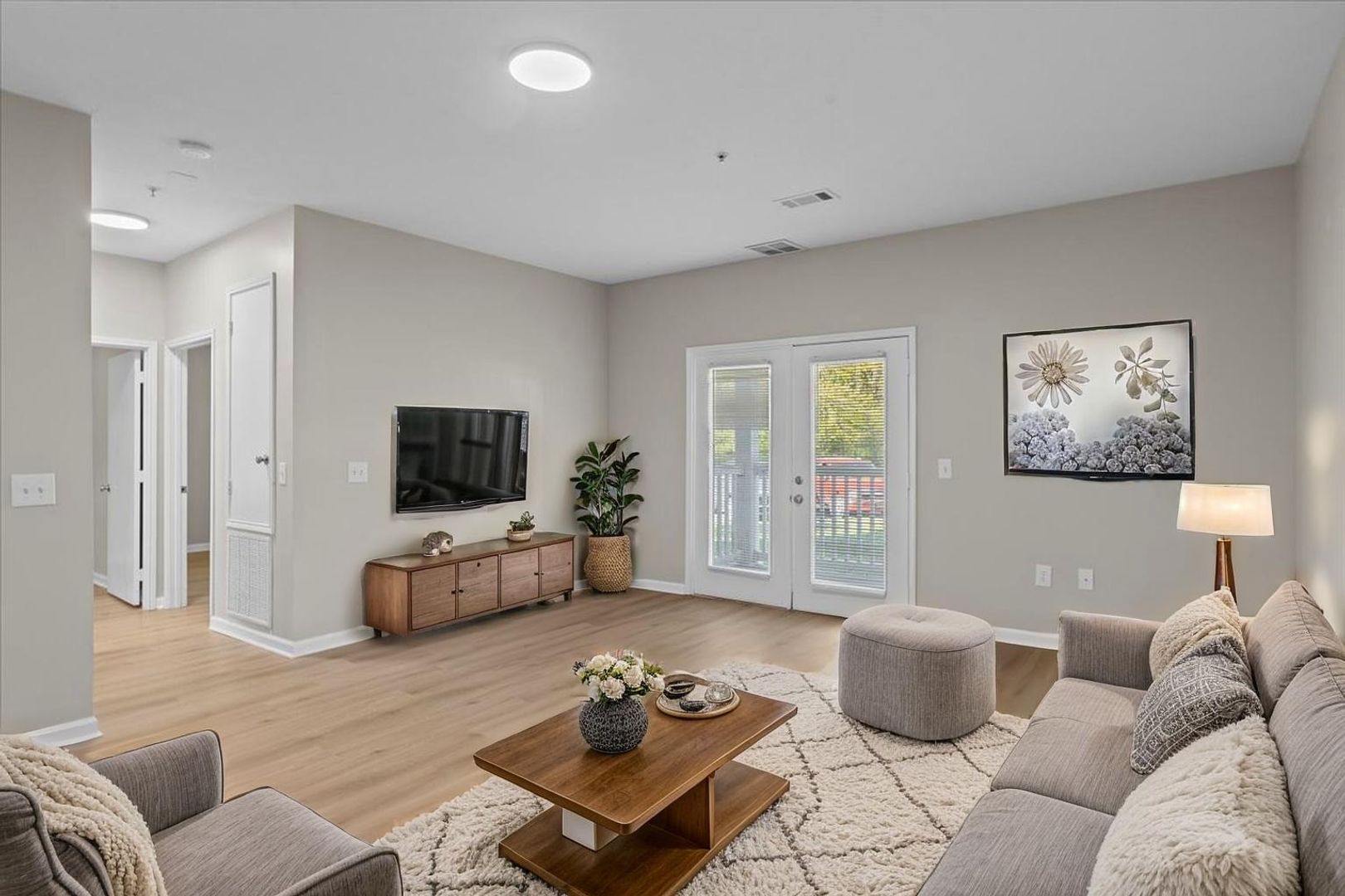Laurel Apartment: 2600 Old Amy Rd.