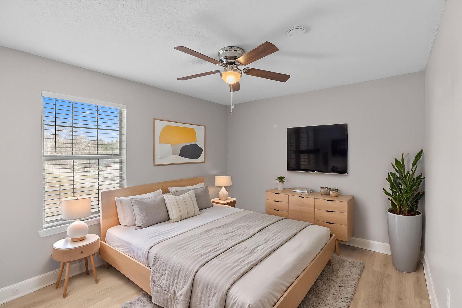 Chatom Apartment: 205 Martin Luther King Jr. Ave.