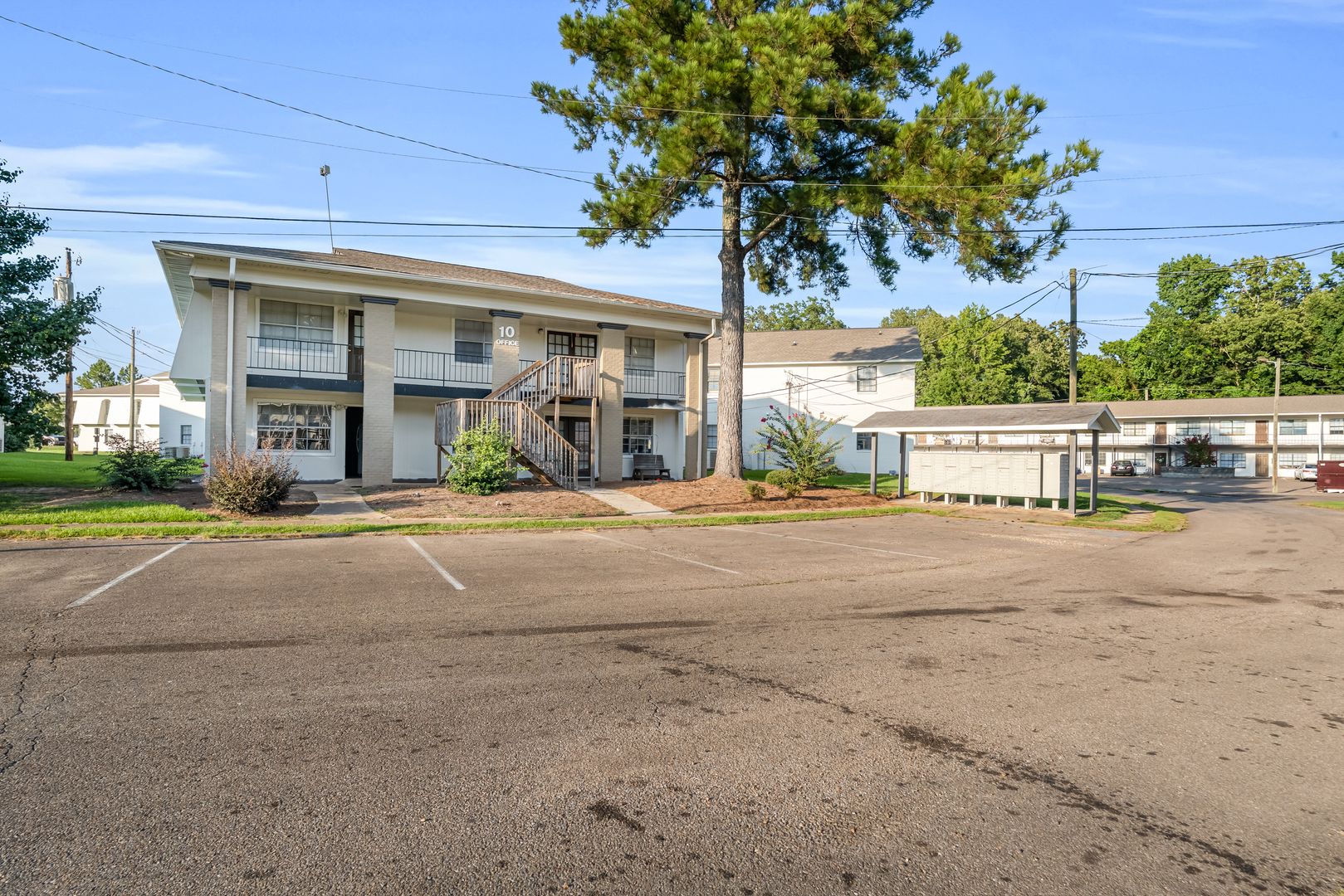 The Oaklyn 19 of 23