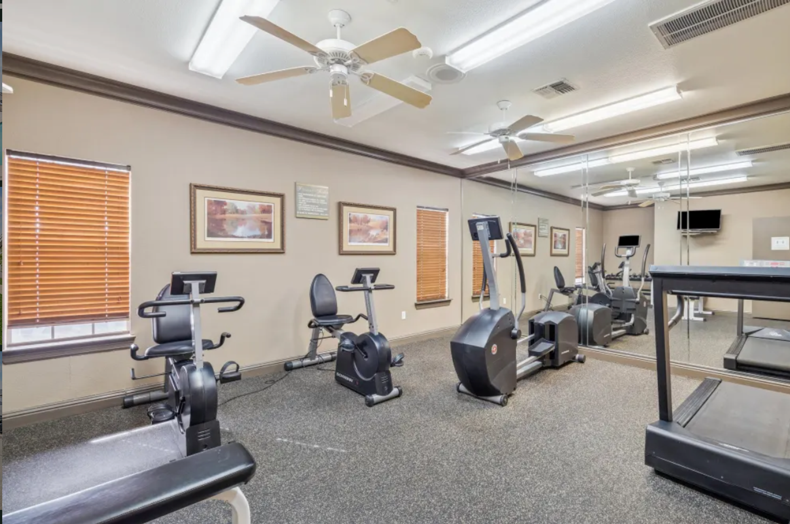 Gym at Villas at Alexander Bay (2 of 8)
