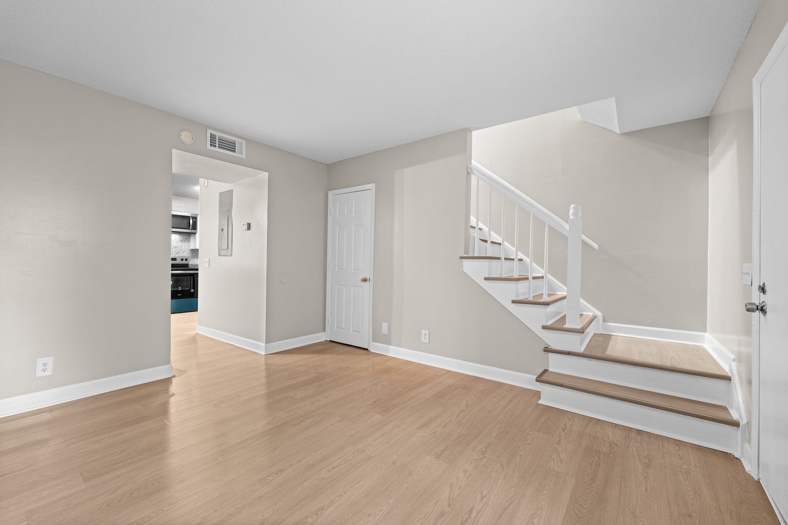 The Pointe at White Oak 8 of 18