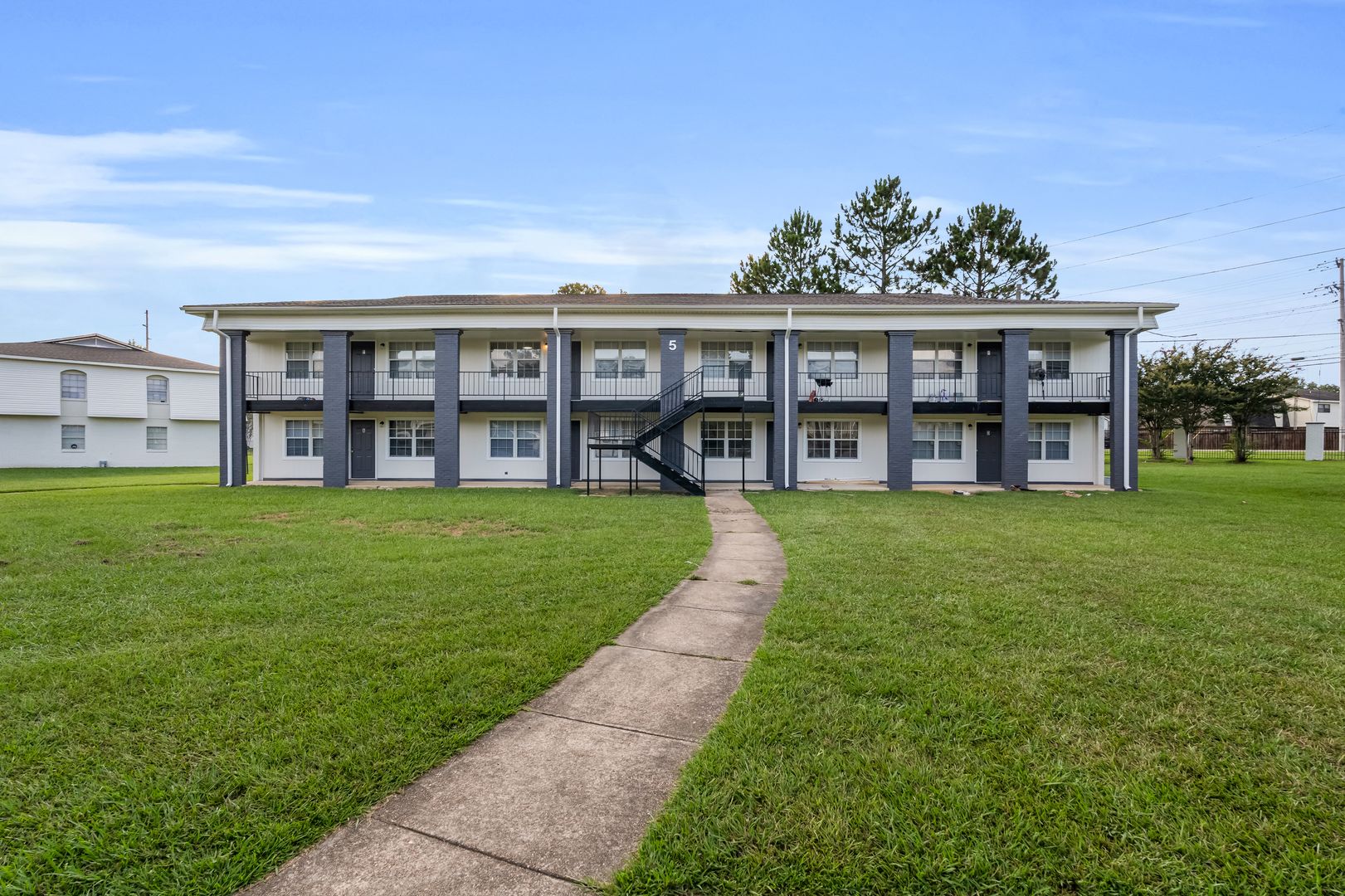 The Oaklyn 18 of 23
