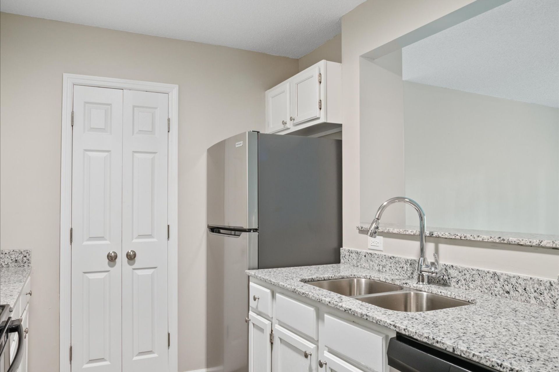 Briarwood Apartments 7 of 12