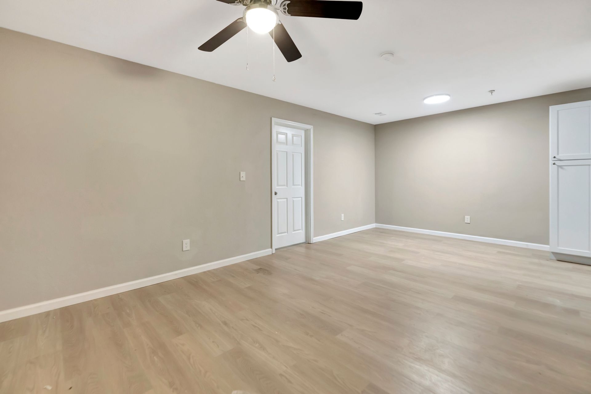 Creekside Apartments 7 of 12