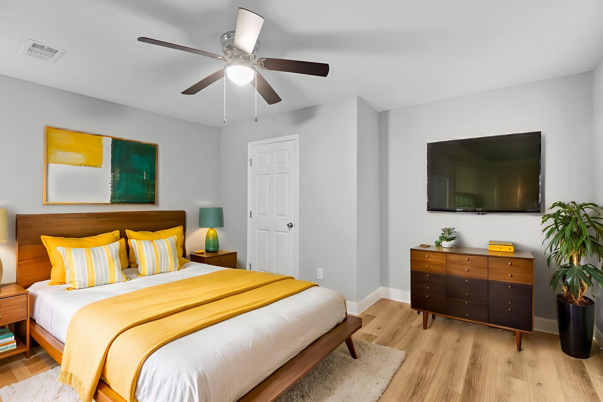 Crestview Apartments 3 of 12