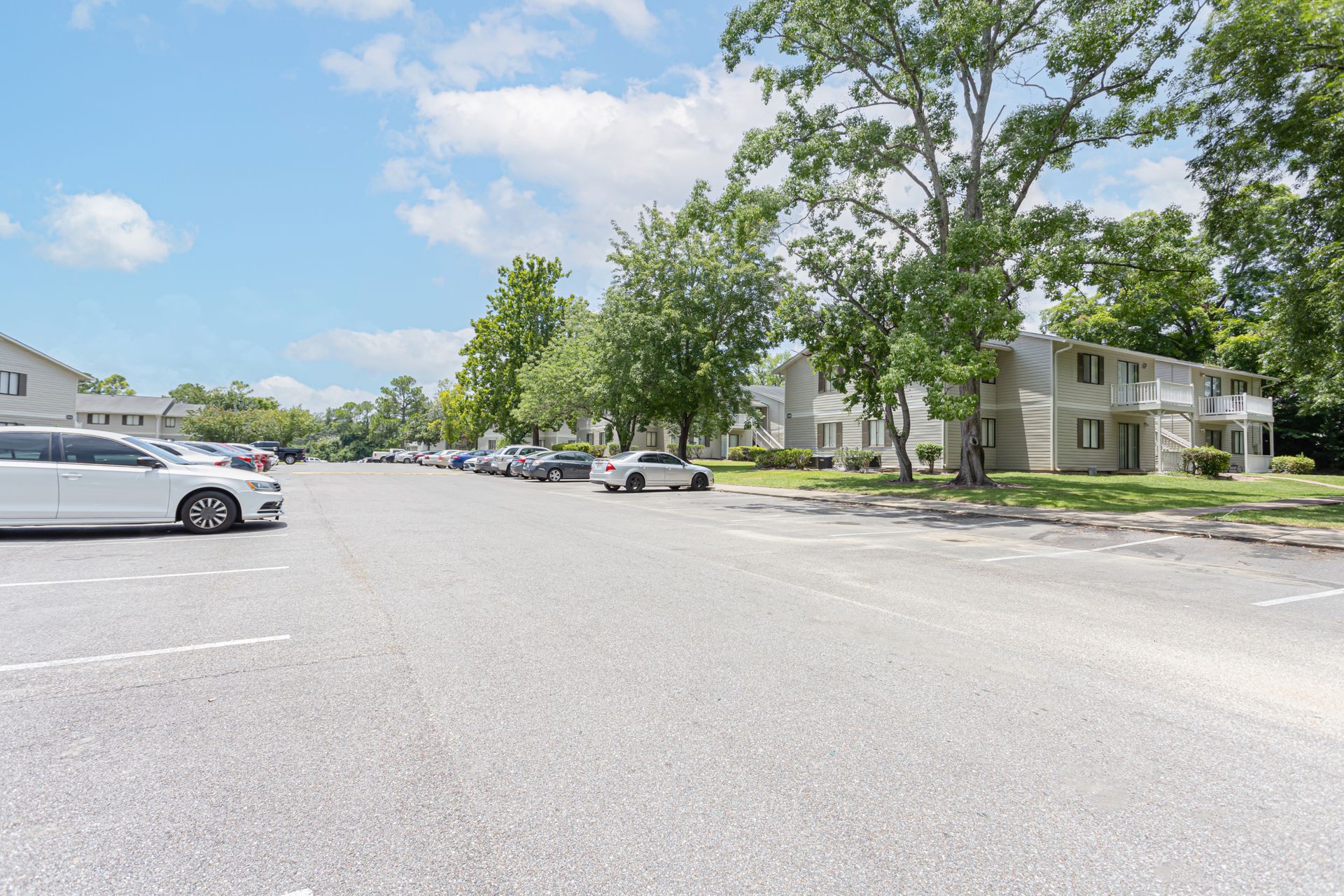 Parking at Woodmere Reserve