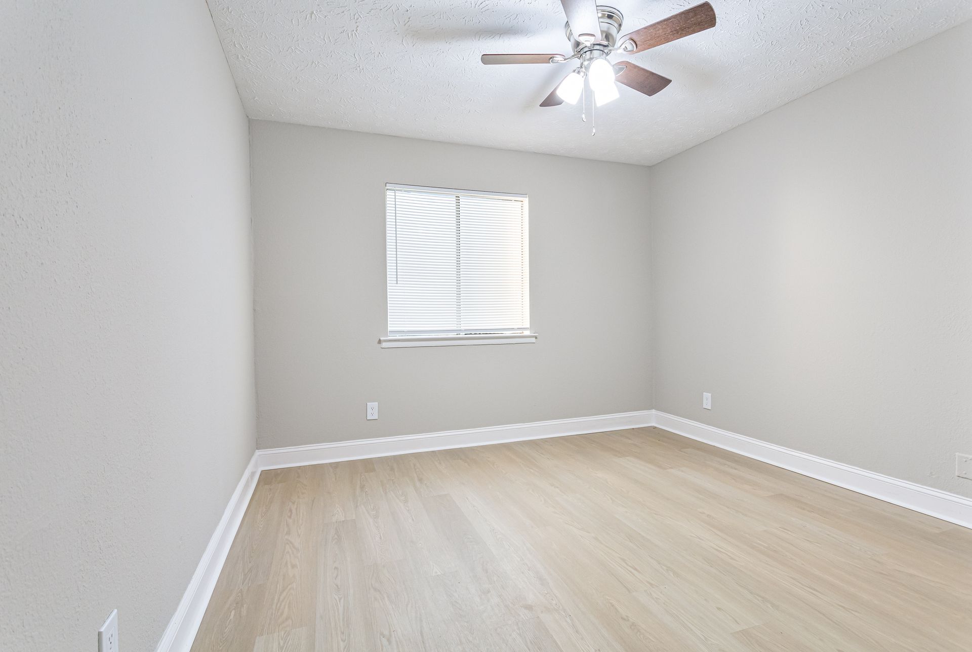 The Eastern Apartments 7 of 12
