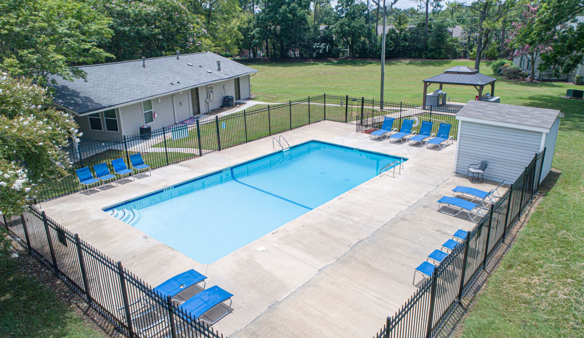 Pool at Woodmere Reserve (3 of 8)