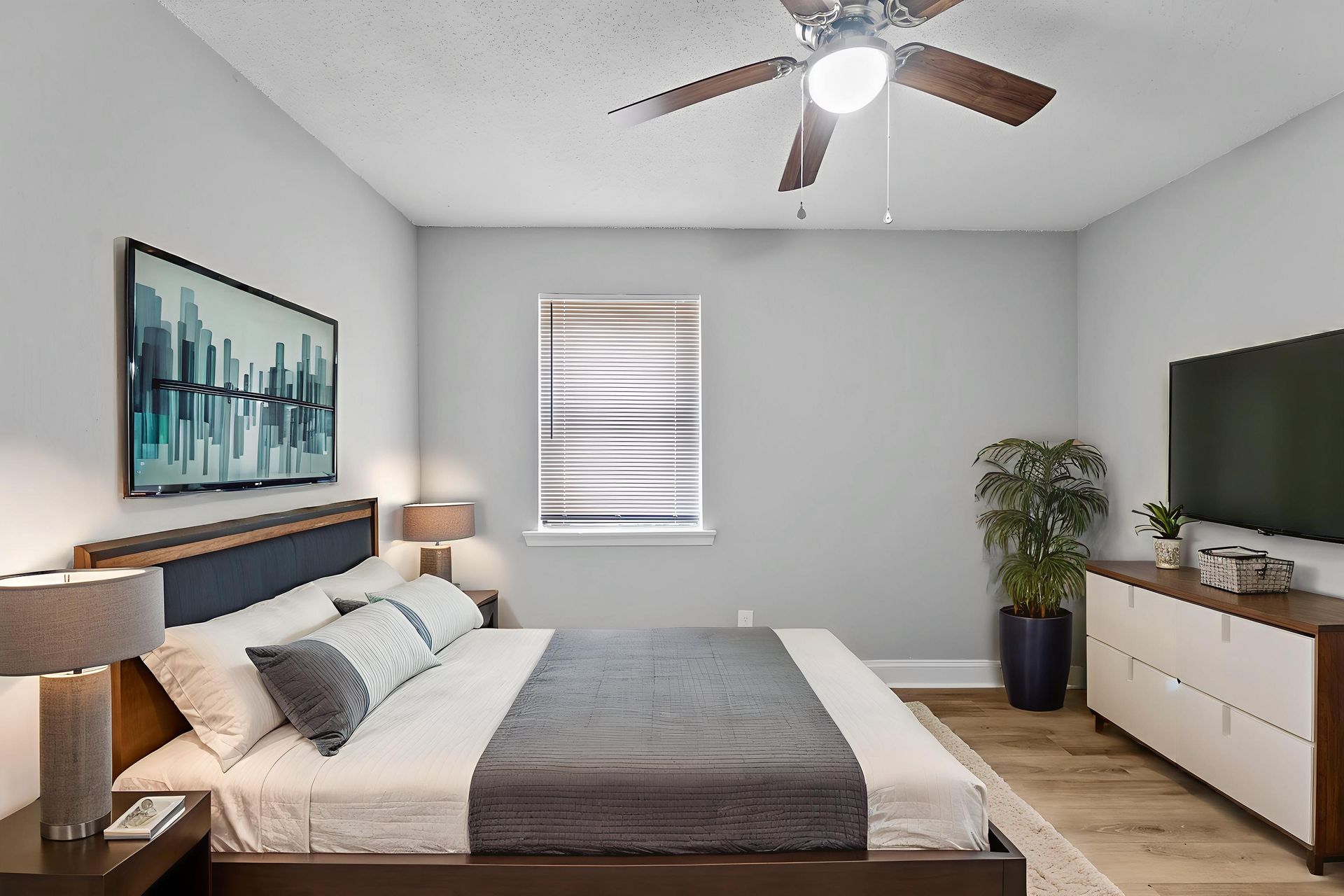 Pineview Apartments 3 of 12