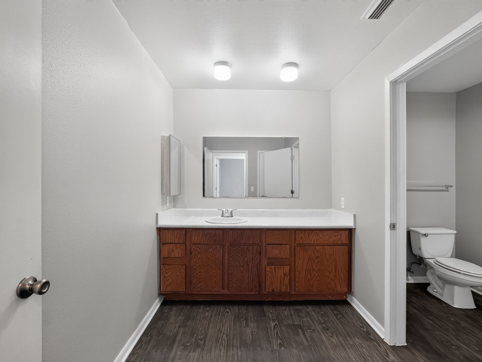 Legacy Apartments 7 of 12