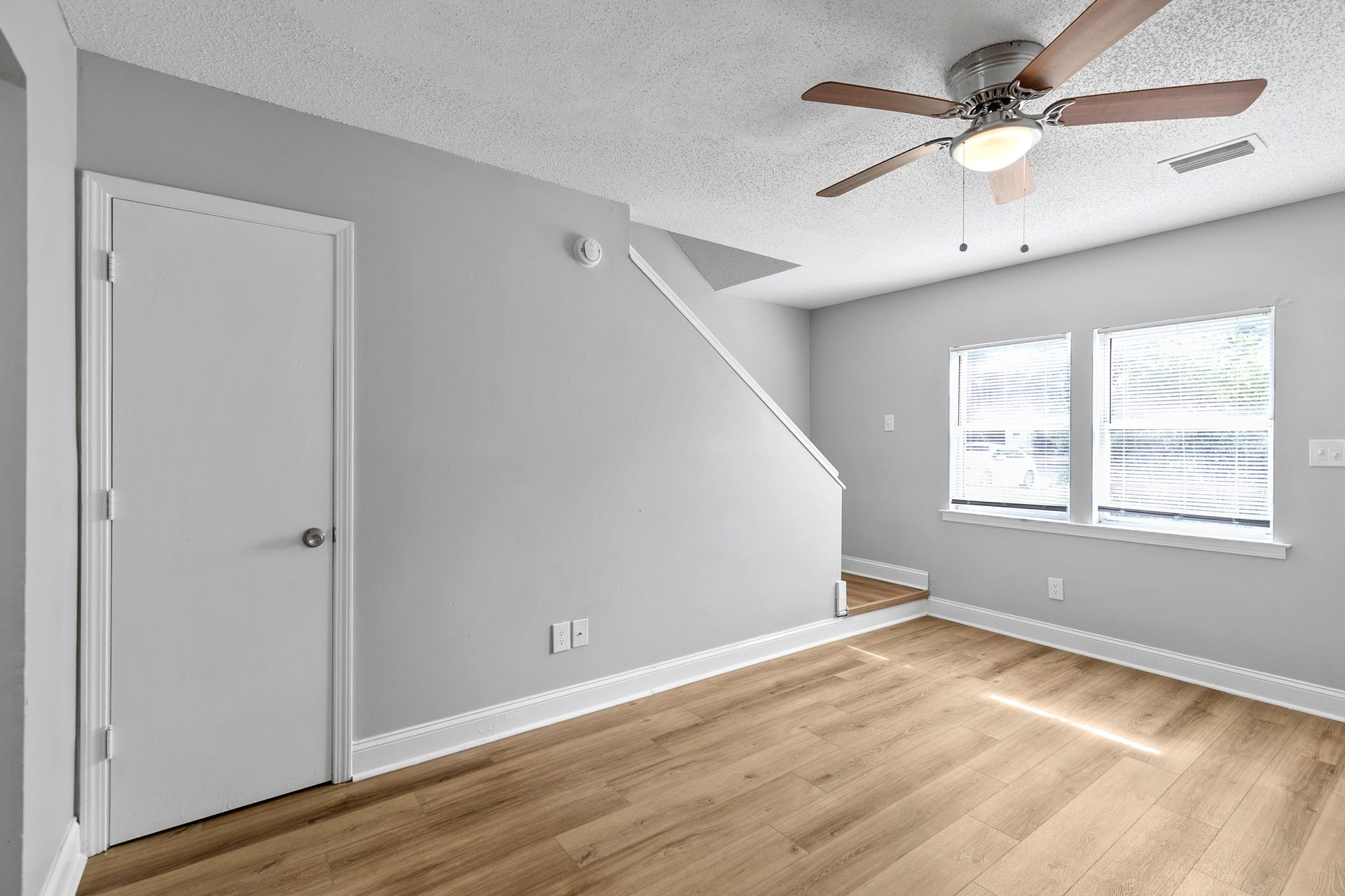 Bellview Apartments 7 of 12