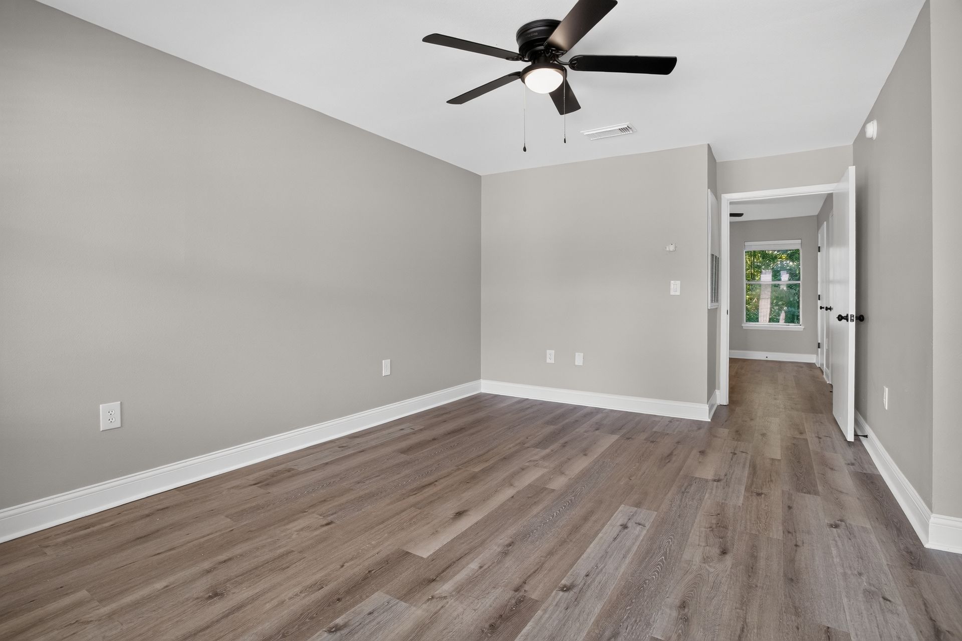 Legacy Apartments 11 of 12