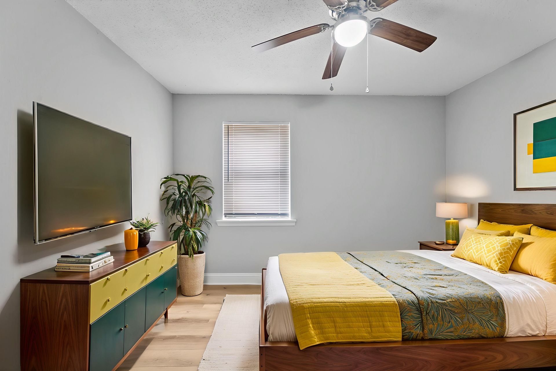 Pineview Apartments 2 of 12