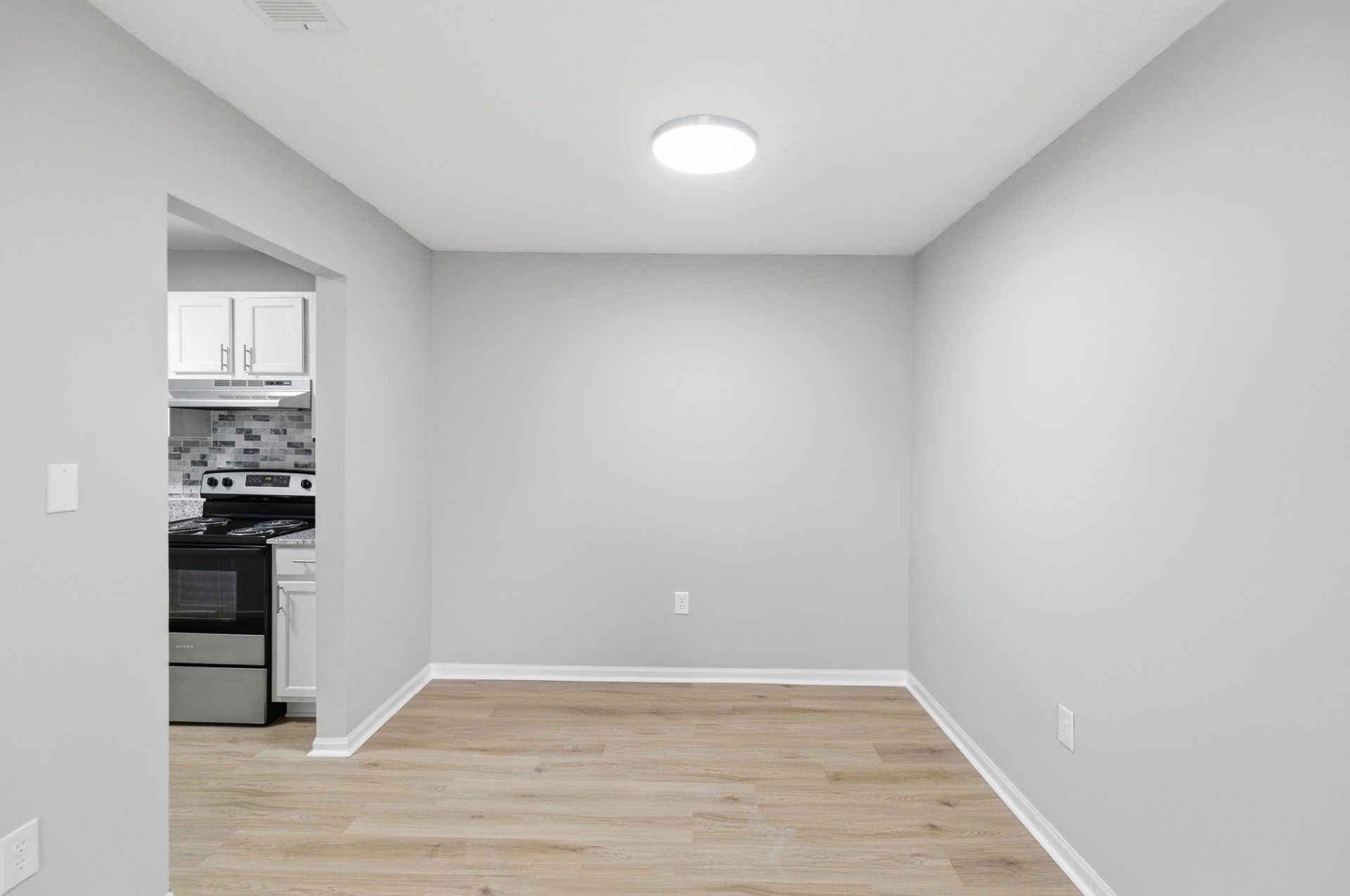 Englewood Apartments 9 of 12