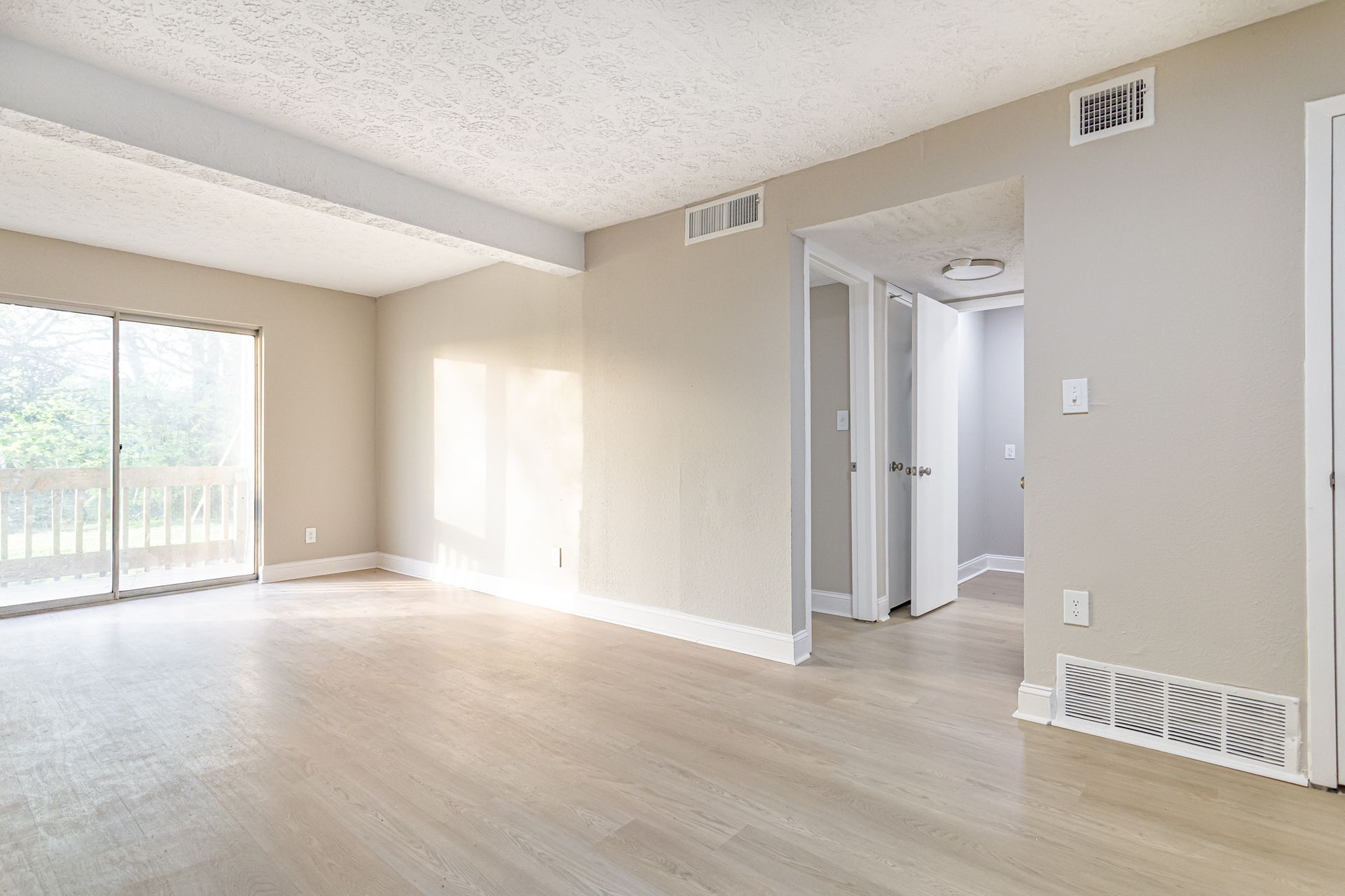 The Eastern Apartments 6 of 12
