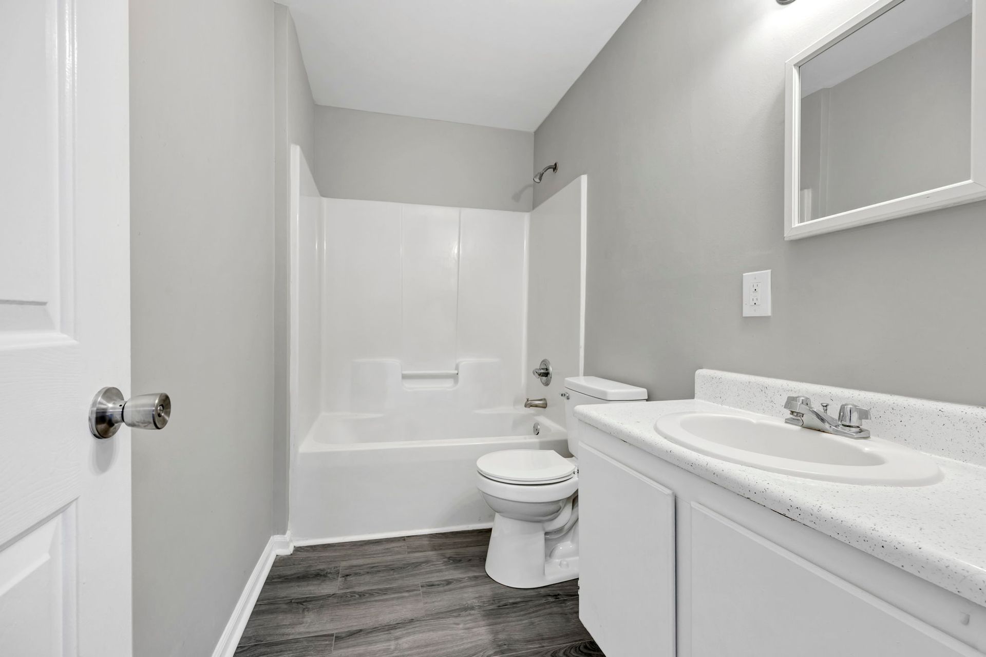 Rose Hill Garden Apartments 9 of 12