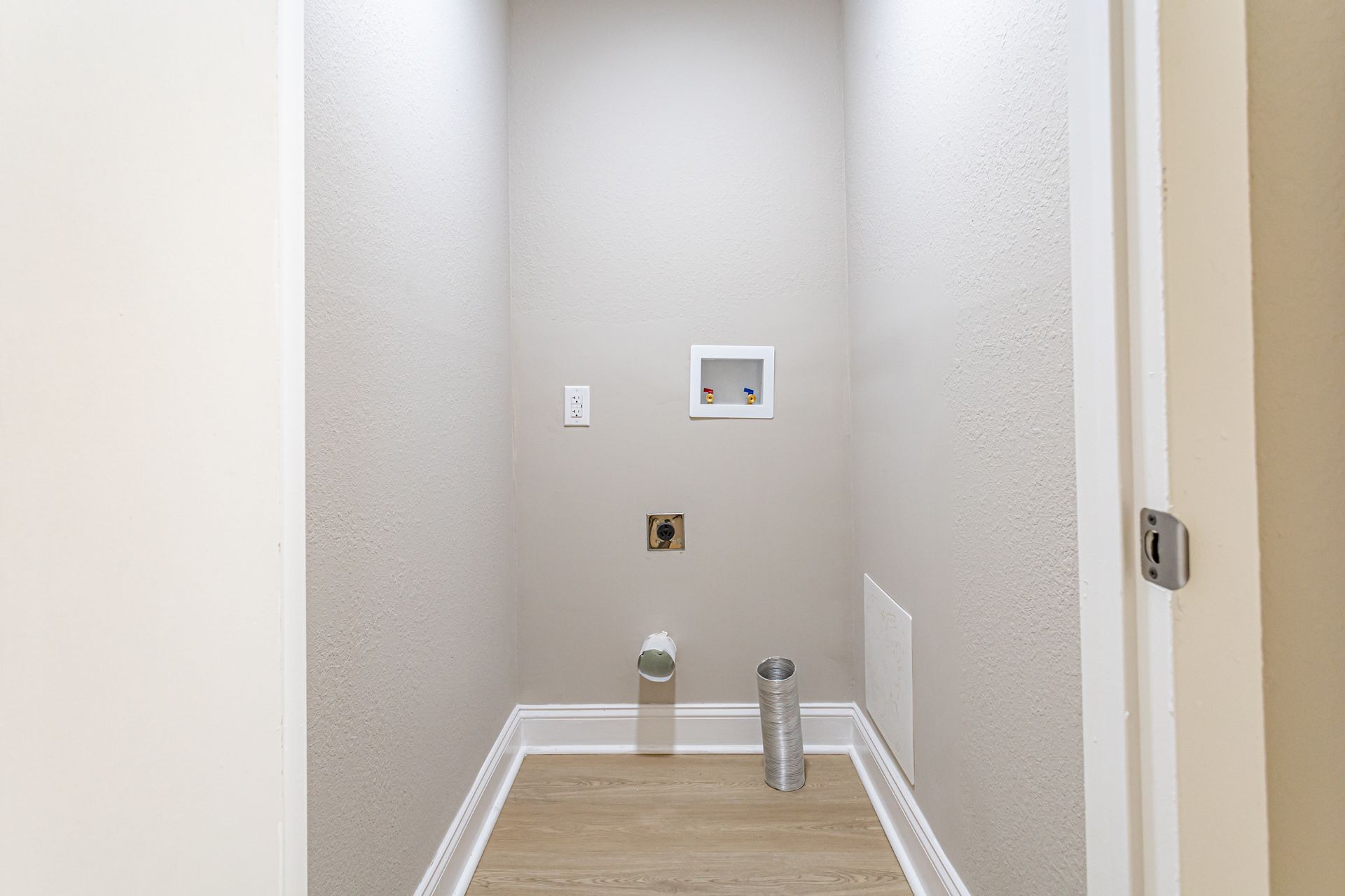 The Eastern Apartments 5 of 12