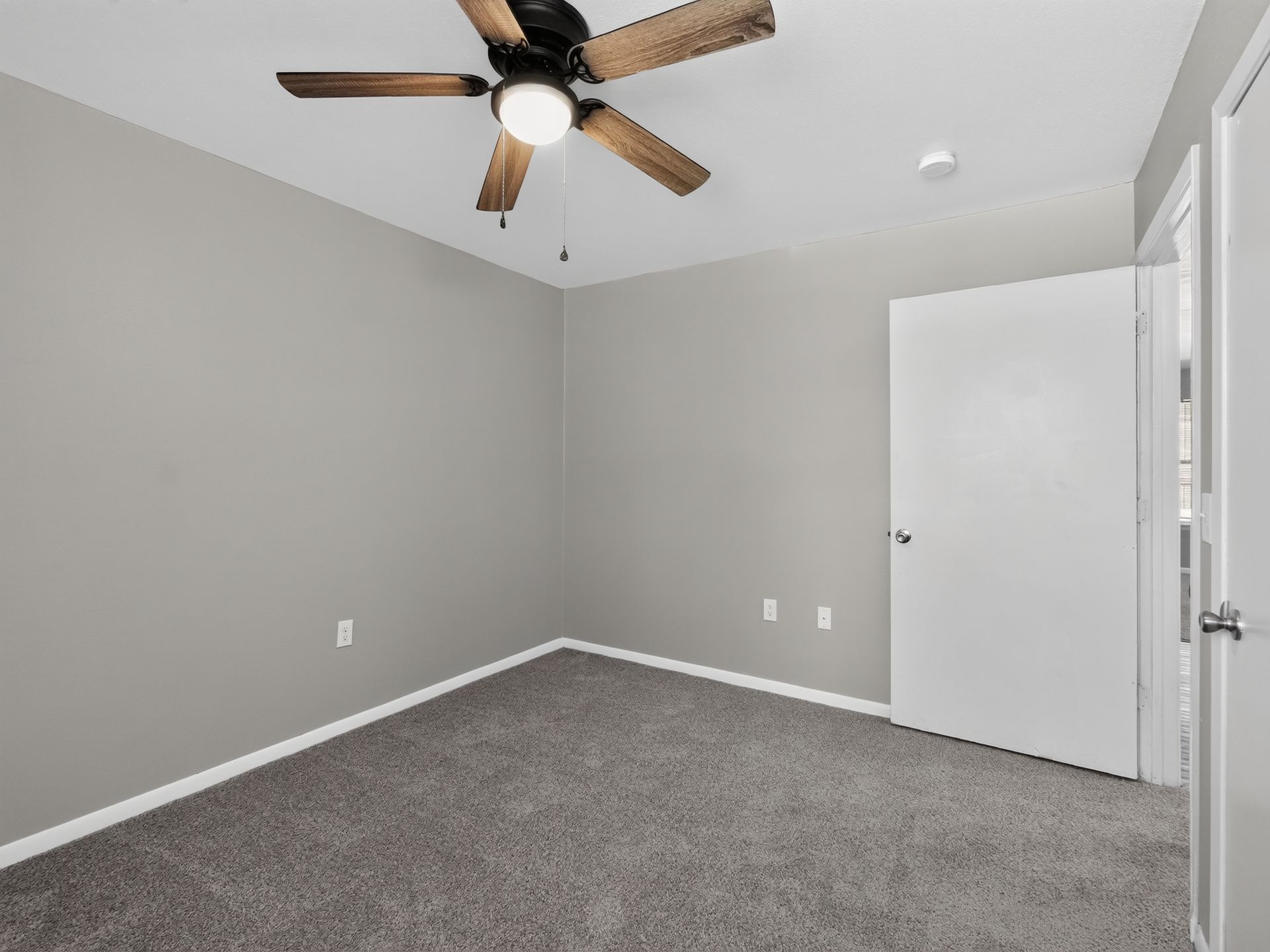 Legacy Apartments 5 of 12