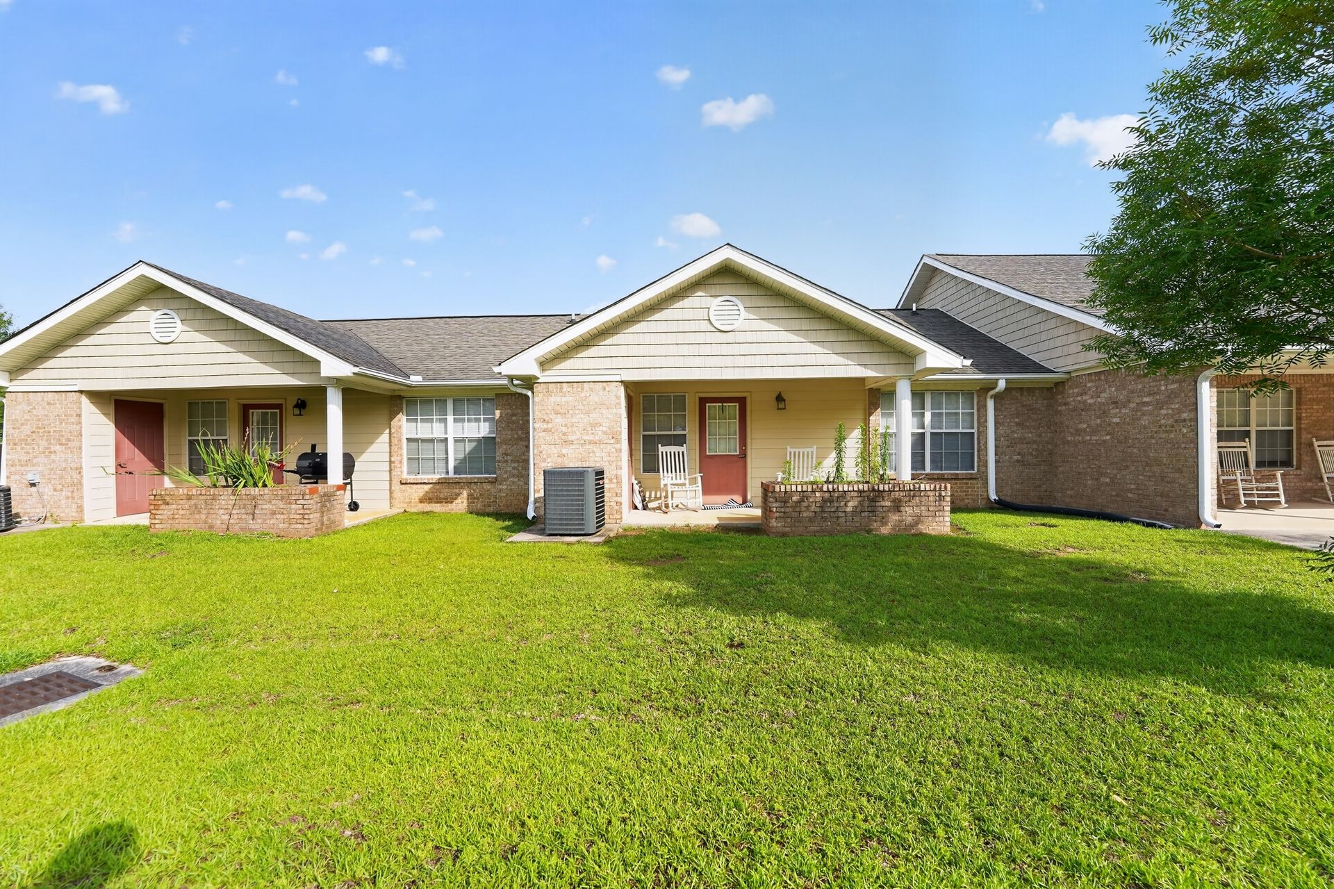 Country Club Cottages 7 of 12