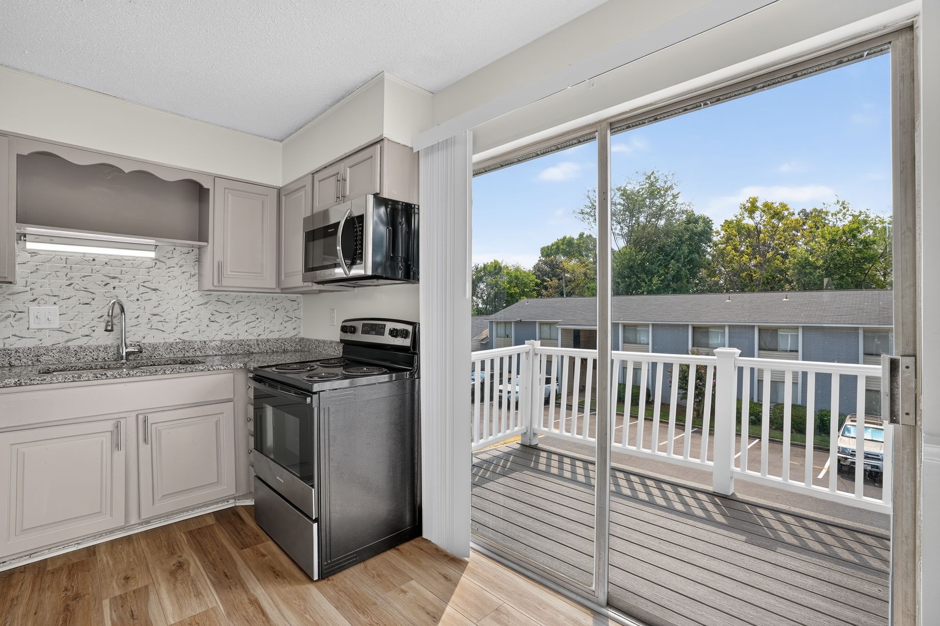 Beacon Pointe 7 of 12