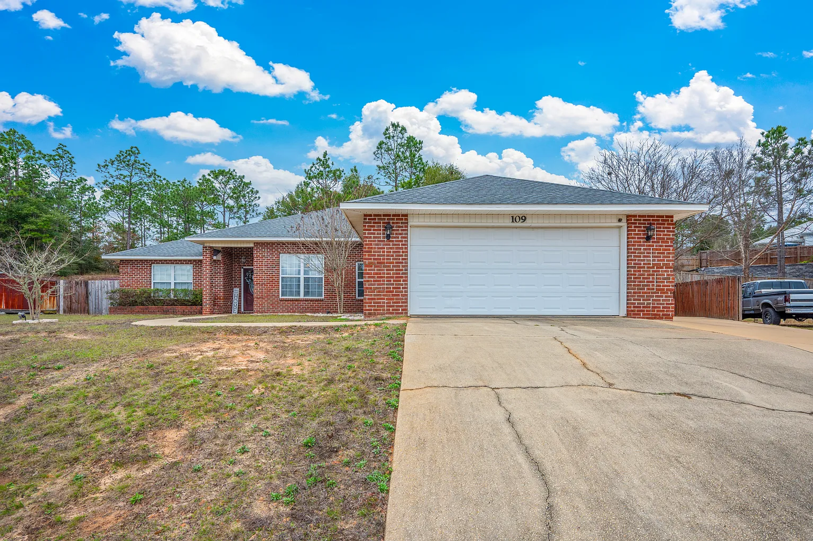 Crestview House: 109 Tranquility Dr