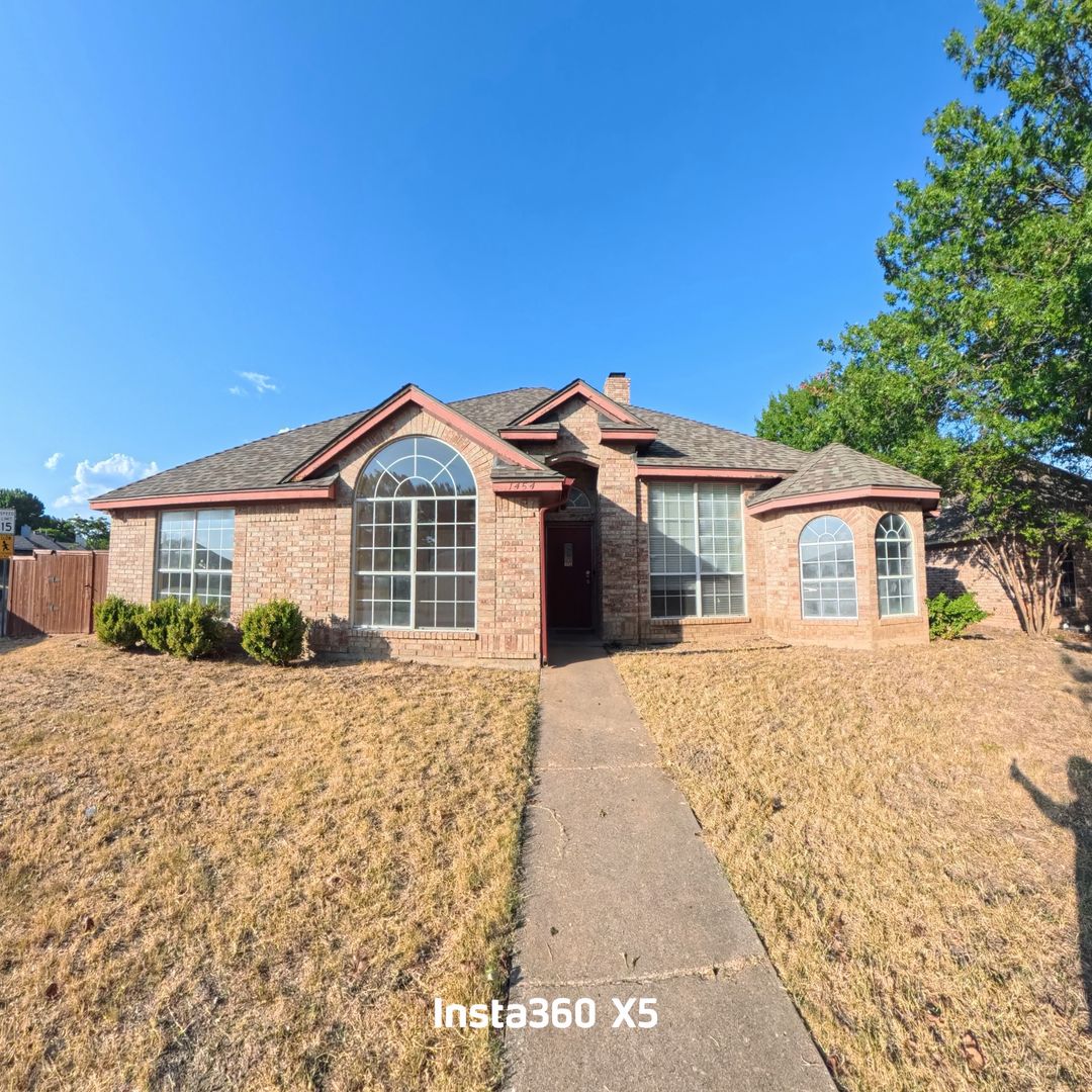 Lancaster House: 1454 Cromwell Ct