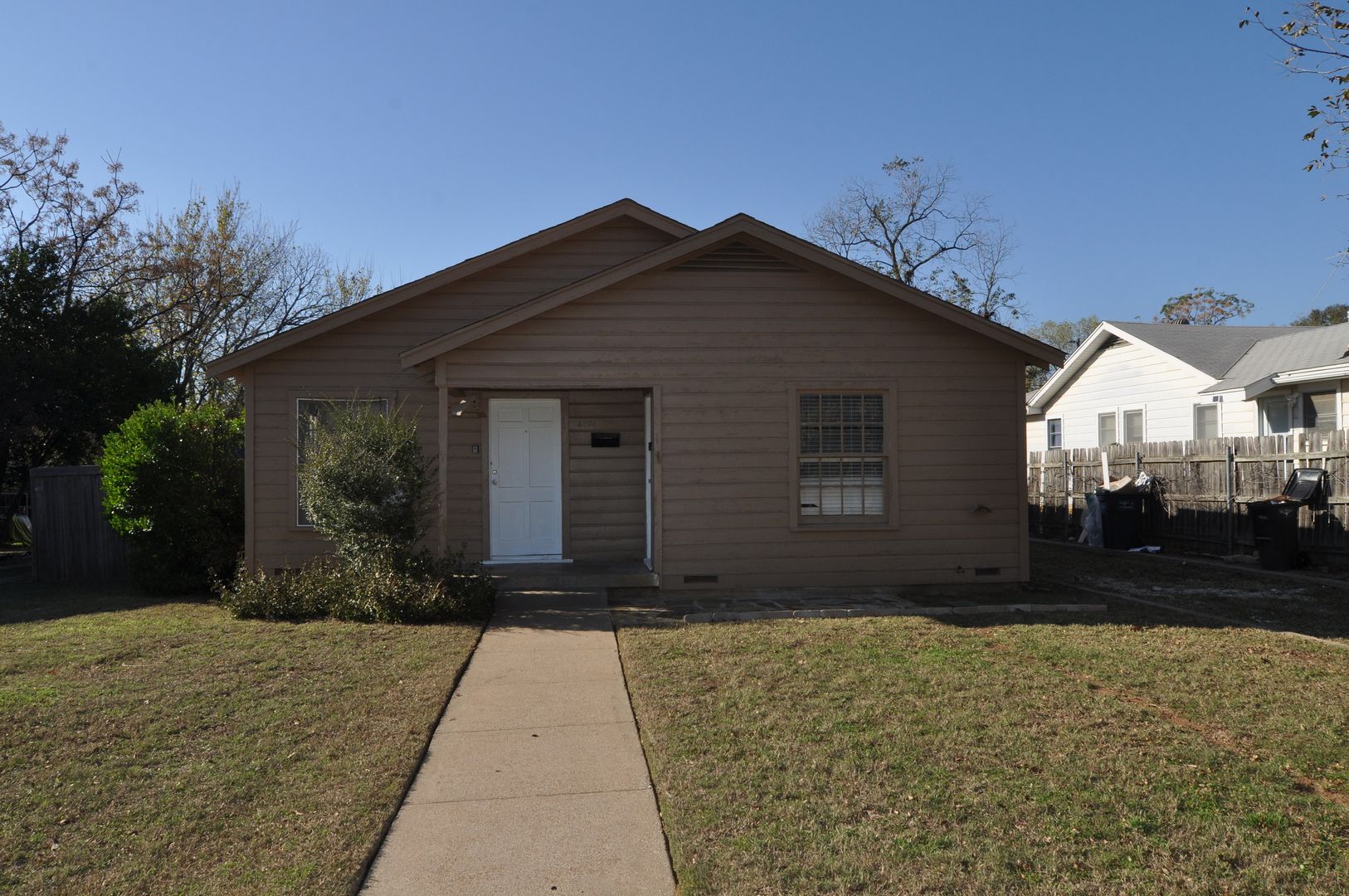 Fort Worth Apartment: 2808-2810 Halbert Street