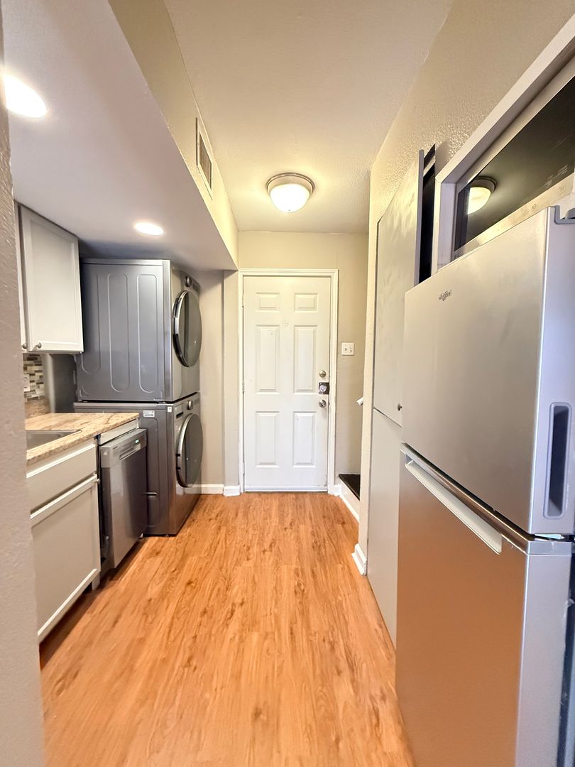 Dallas Apartment: 4335 Cedar Springs Road [LO]