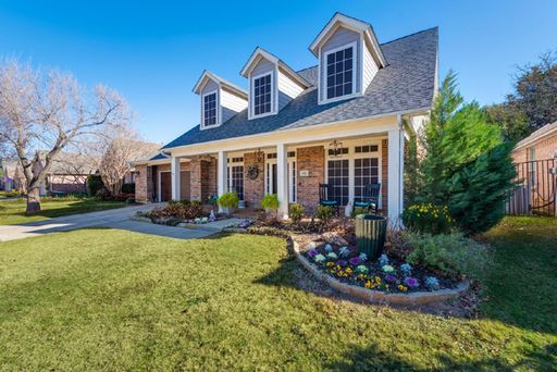 Stunning 4-3.5-2 Grapevine Pool Home with Over 3,500 Sq. Ft. & Exceptional Finishes in Carroll ISD! – photo 1