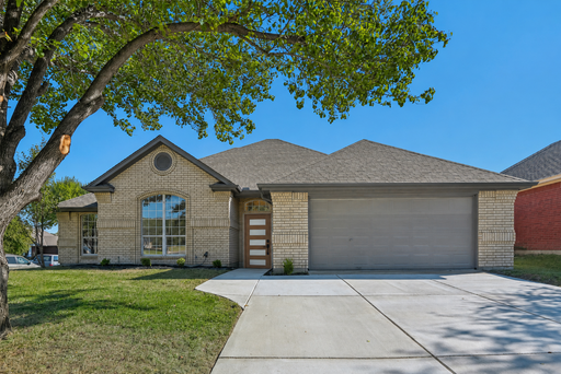 Desirable Updates Throughout this 4-Bedroom Home! – photo 1