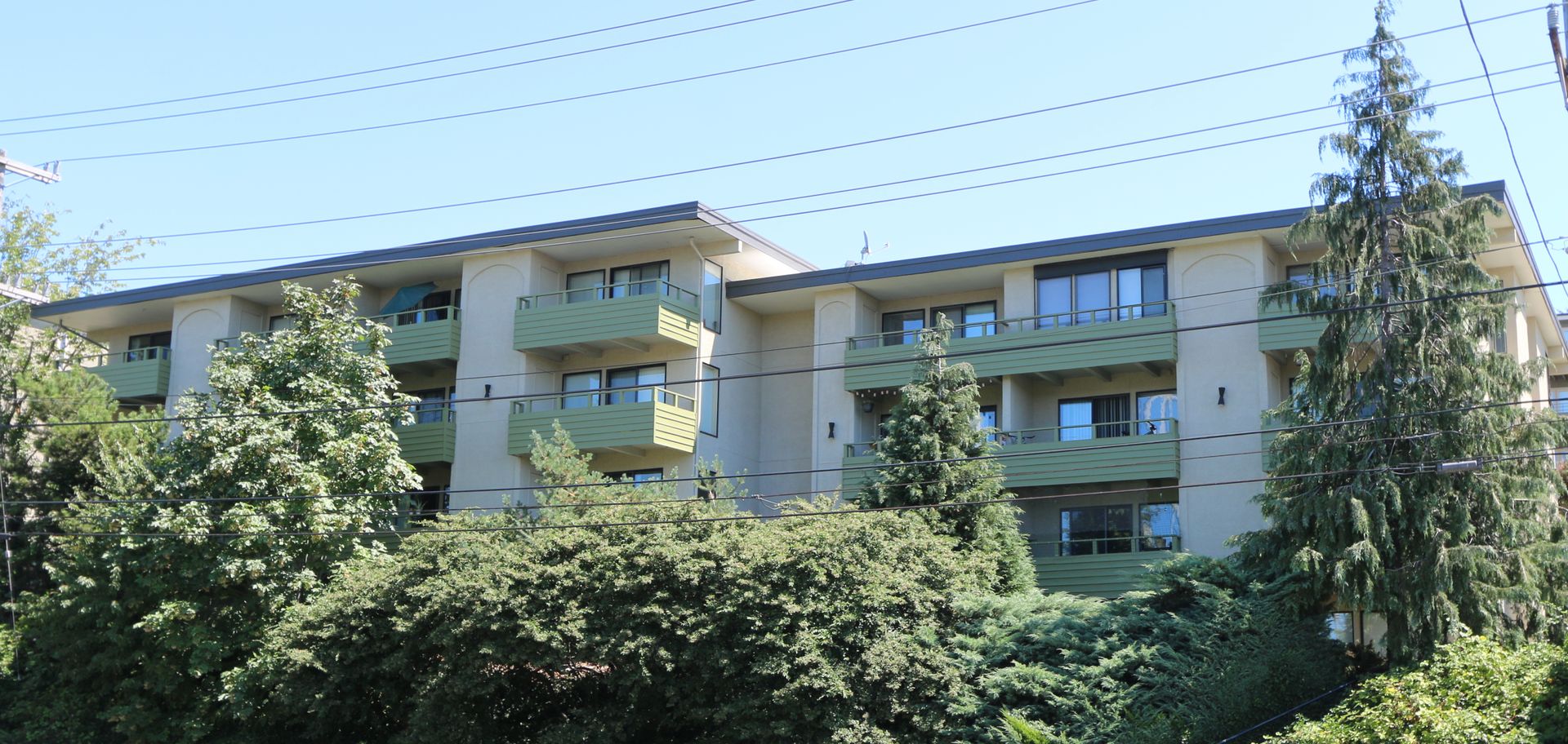 Seattle Apartment: 2820 15th Ave W