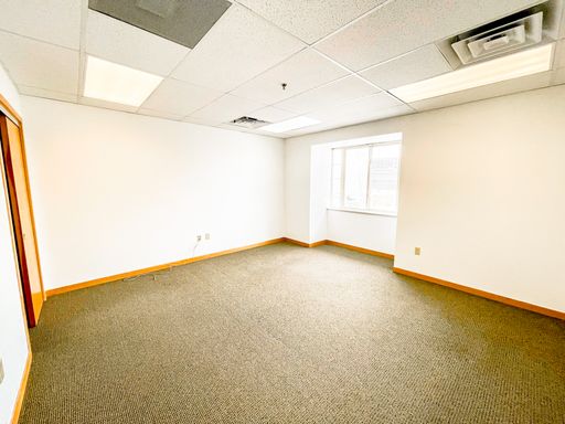 541 SF Private Office – Forest Park Village, Lafayette