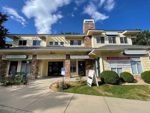 424 SF Private Office – Forest Park Village, Lafayette
