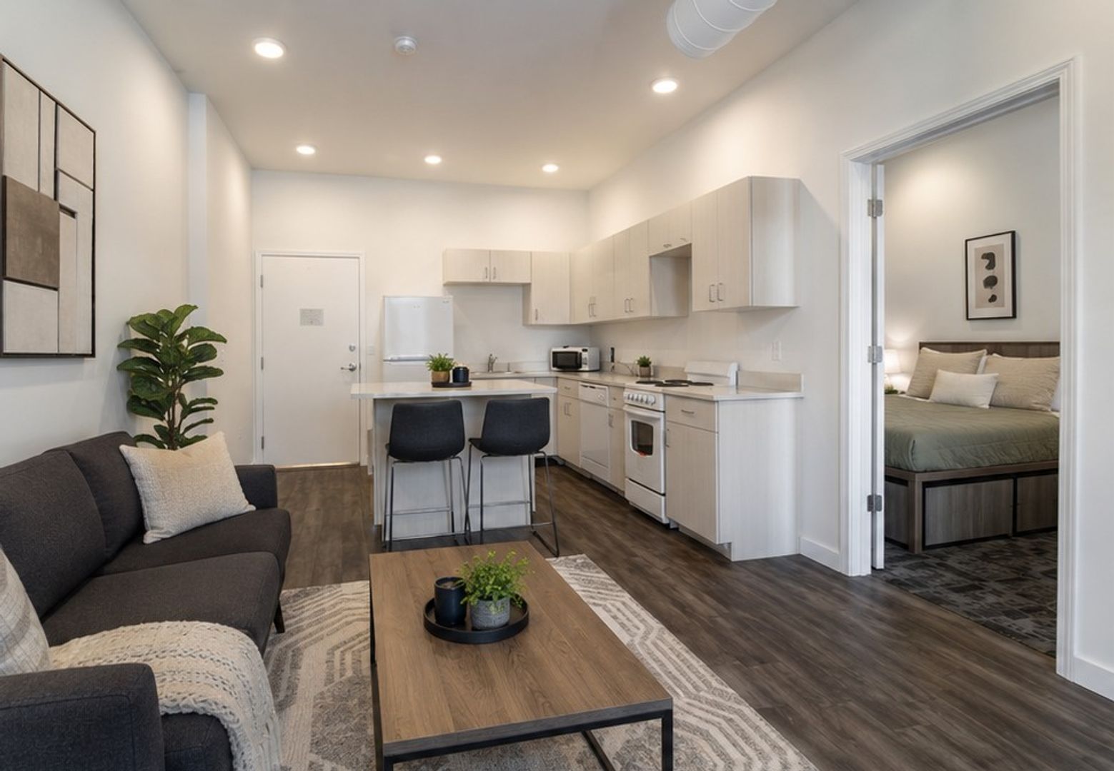 Main608 Apartments 3 of 12