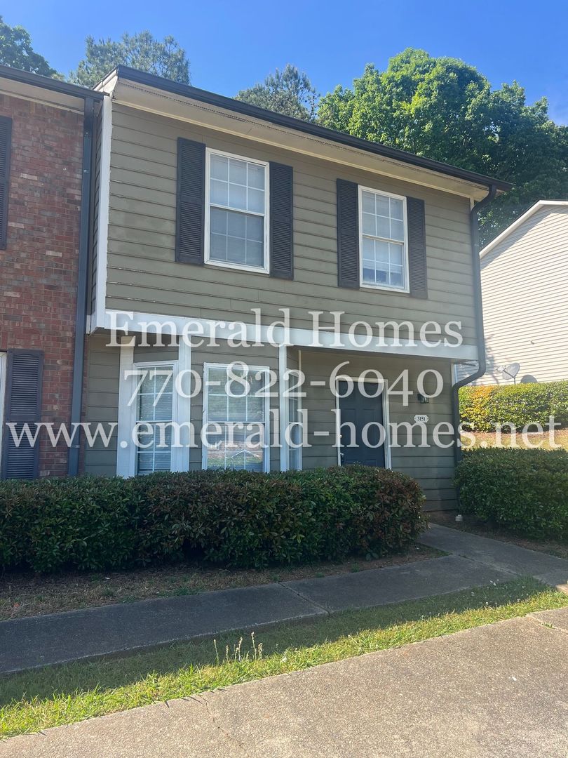 Snellville Apartment: 3151-3157 Murell Road