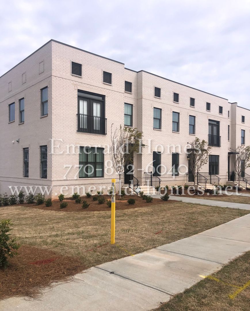 Lawrenceville Townhome: 243 Church Street