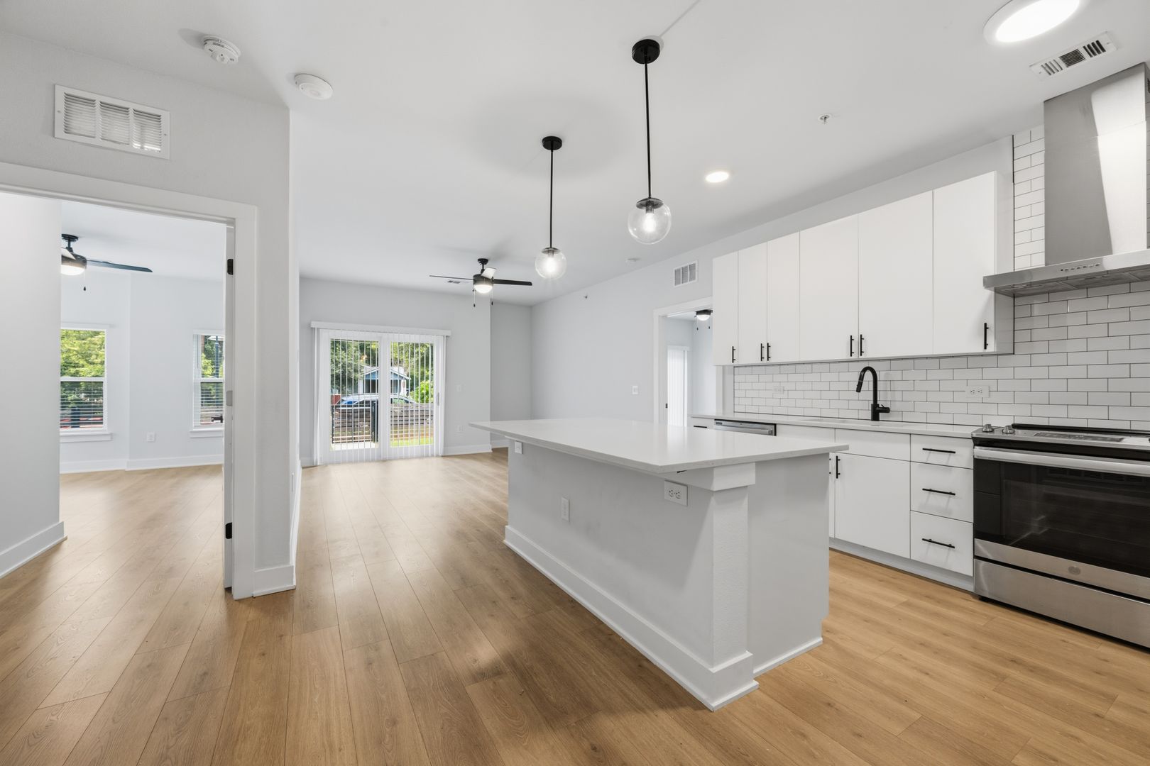 Austin House: 3101 Govalle Ave Unit 101