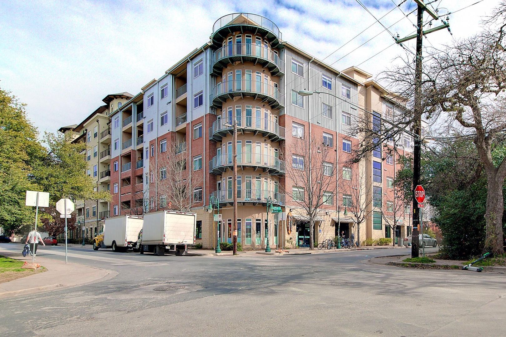 Austin Apartment: 910 W 25th Street