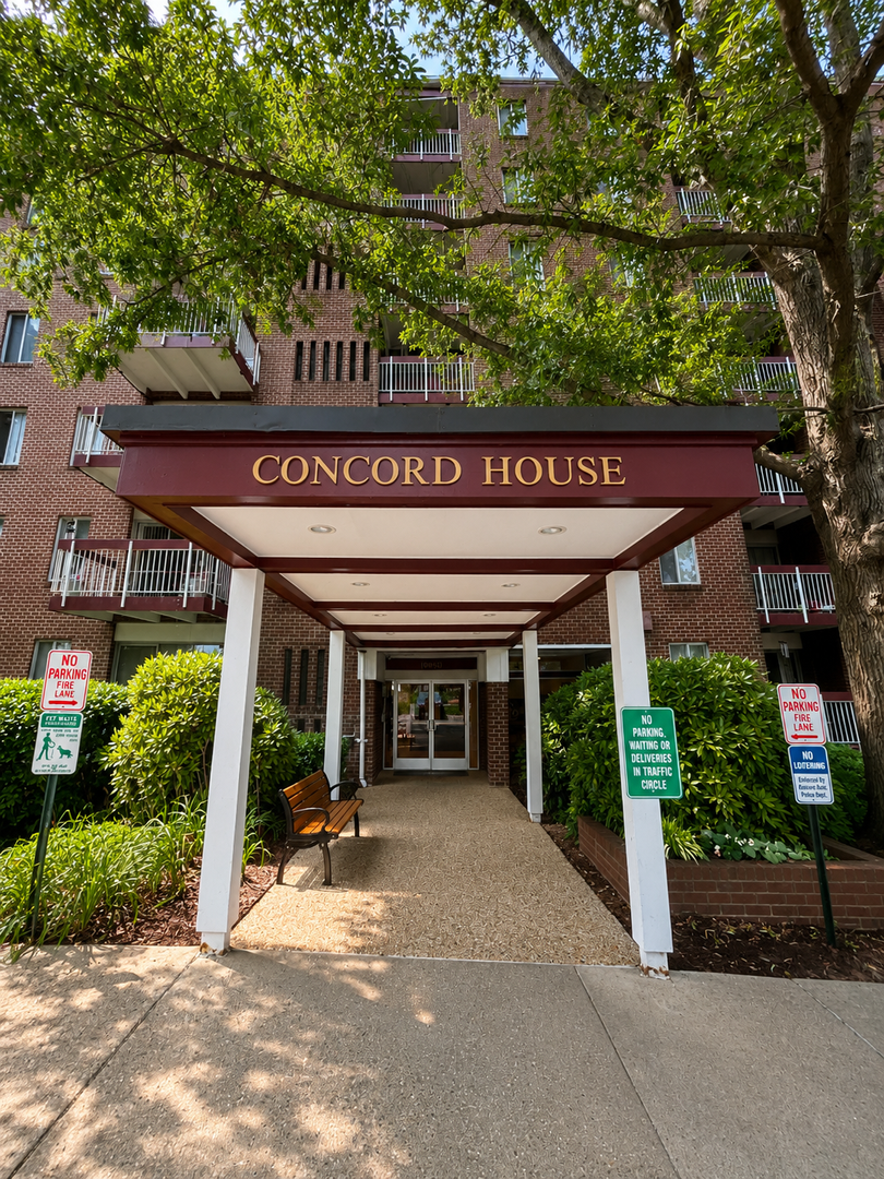 Columbia House: 10850 Green Mountain Cir #619