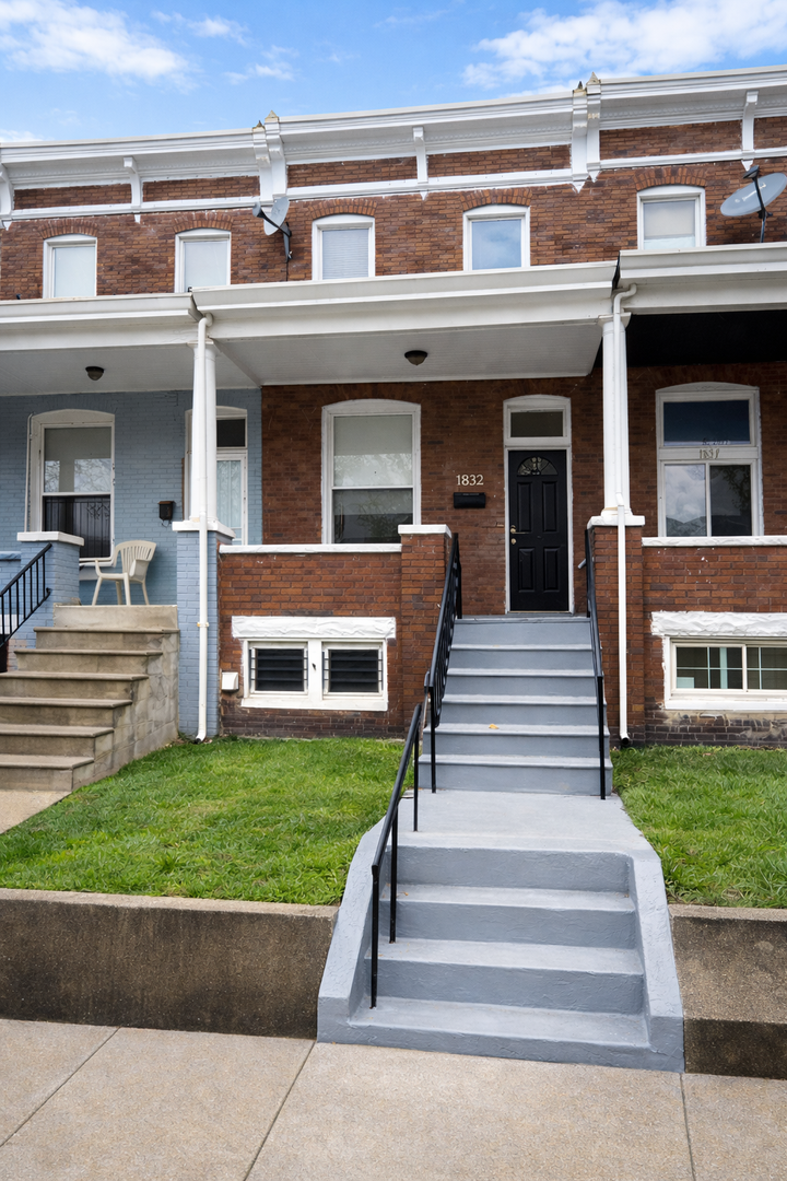 Baltimore House: 1832 E 28th Street