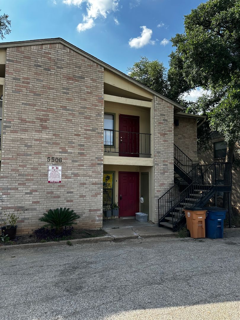 Austin Apartment: 5506 Rose Hill Cir