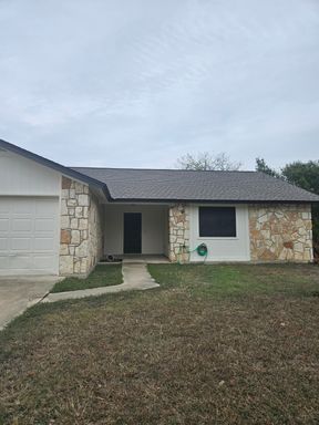 Super Cute big lot 3 bedroom in HH! – photo 1