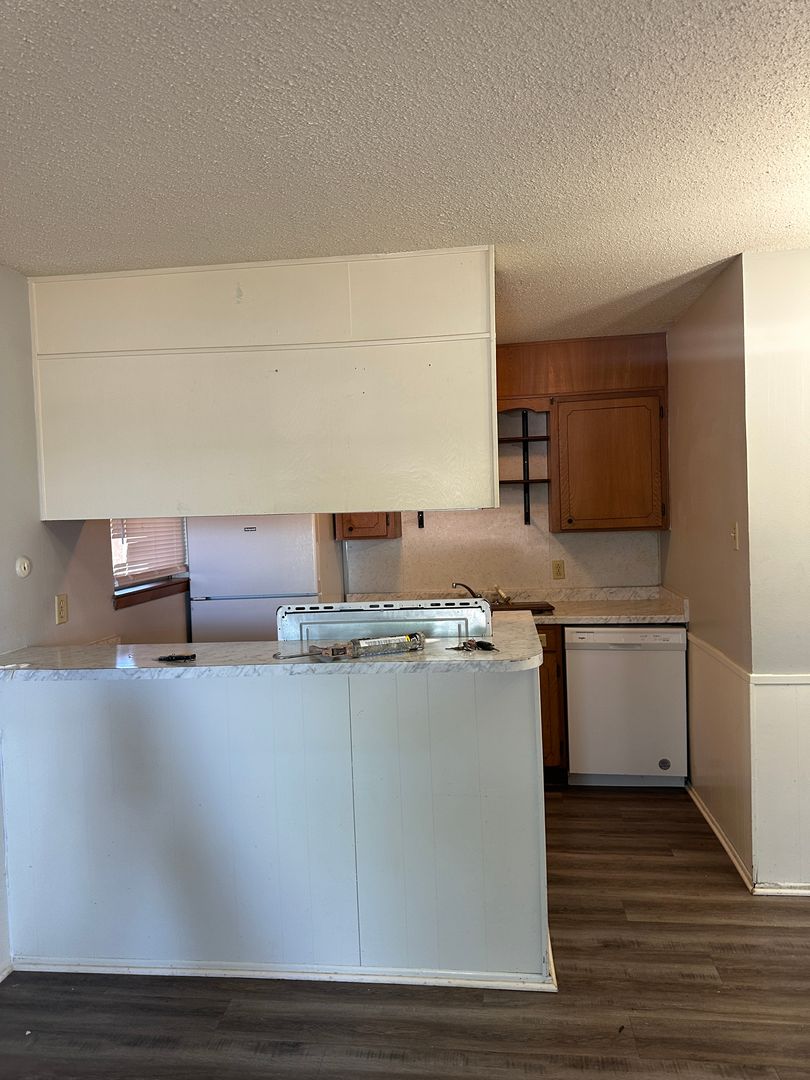 McGregor Apartment: 400 Johnson Dr - UNIT 101