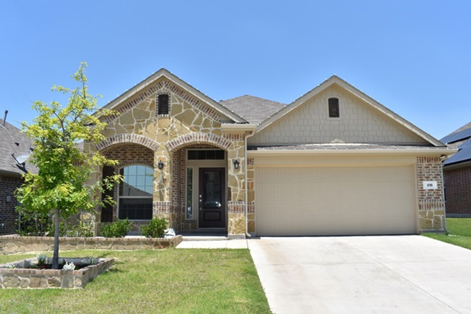Haslet House: 816 Joaquin Way