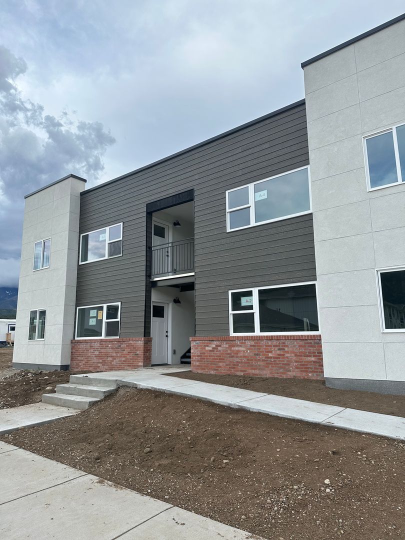 Salida Apartment: 6300 Cleora