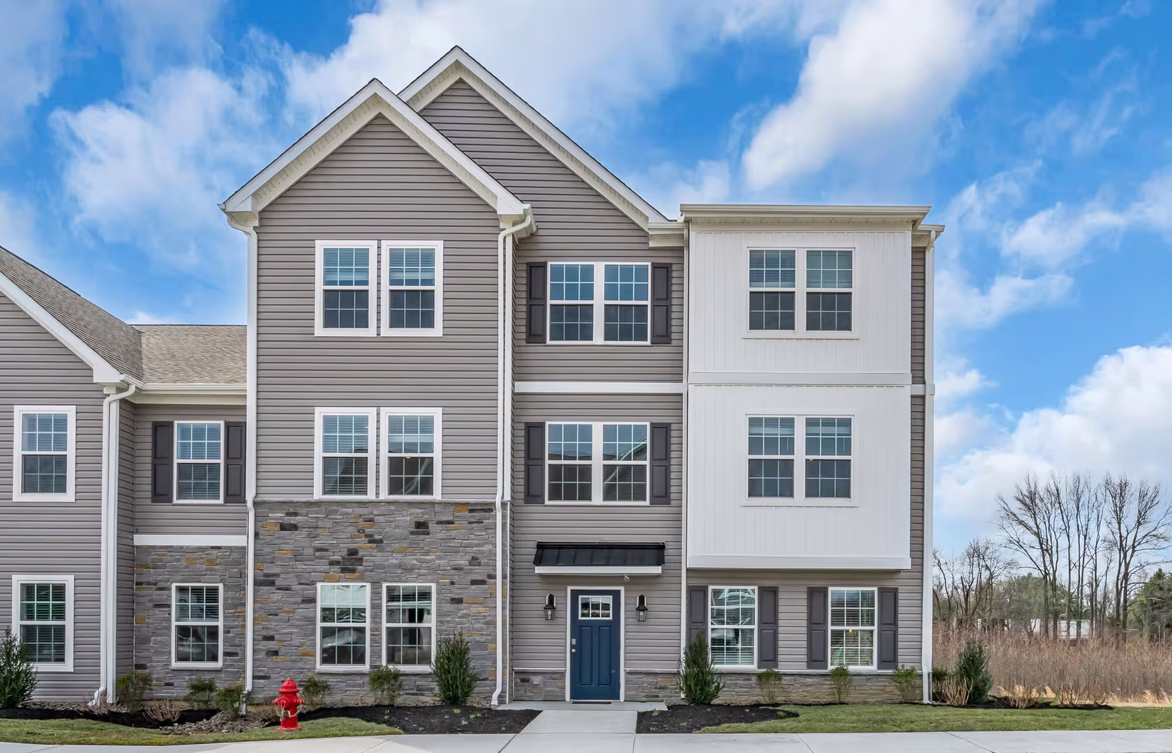 Burlington Township Apartment: 106 Whaler Way