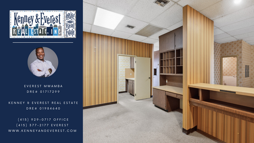 Large professional office space, Top floor unit, Private entrance, Bright oversized windows (2427 Chestnut Street) – photo 1