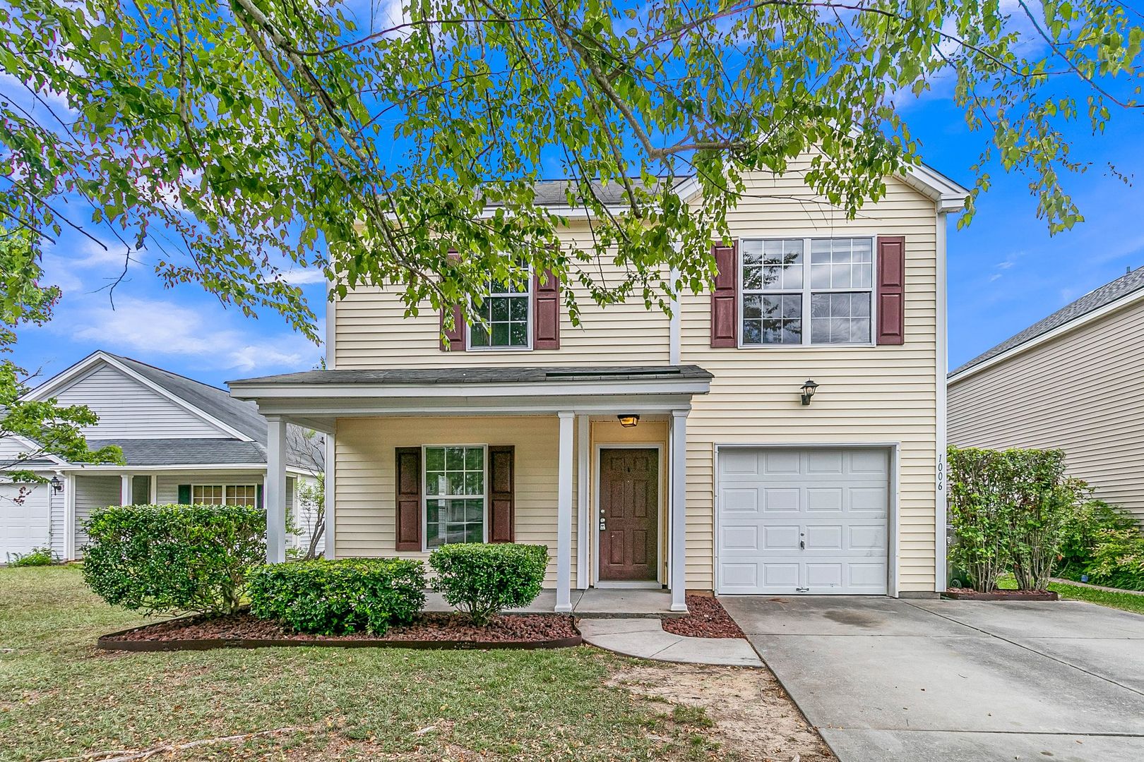 Ladson House: 1006 Friartuck Trl