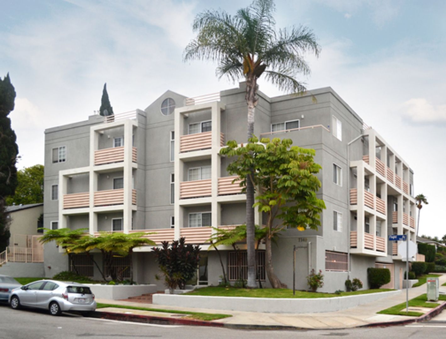 Los Angeles Apartment: 7140 Flight Avenue