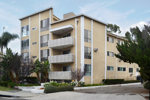 Beverly Hills Apartment: 484 South Roxbury Drive
